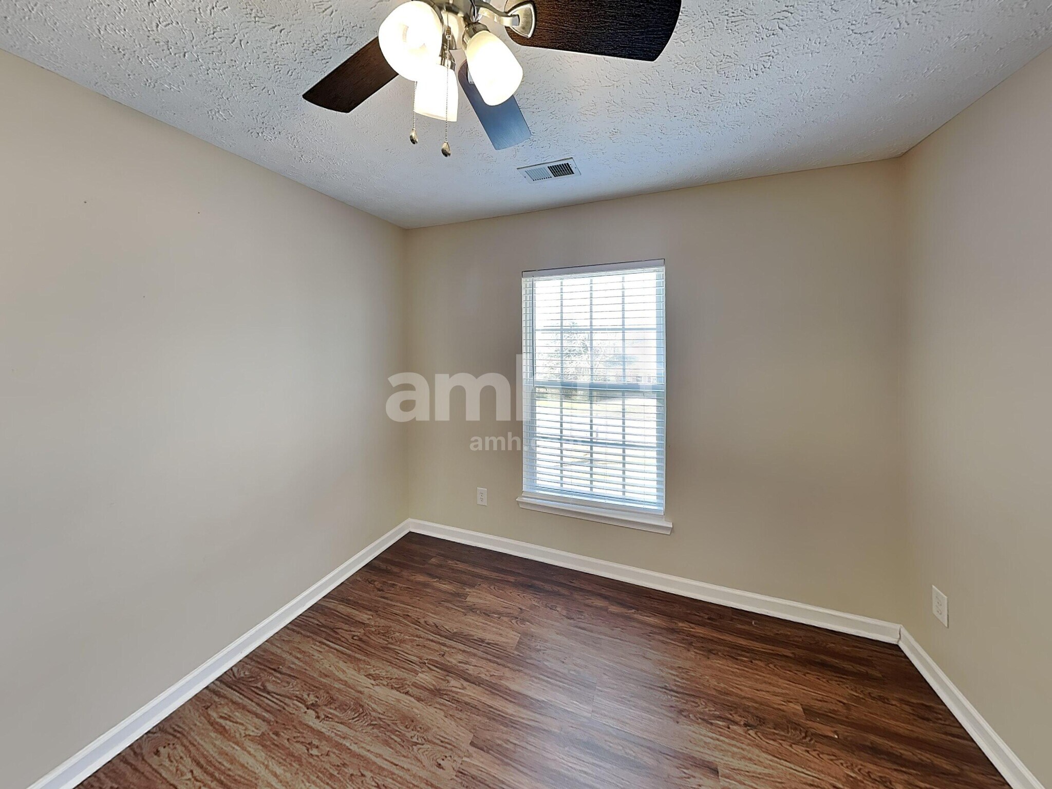 Building Photo - 2922 Wills Ct