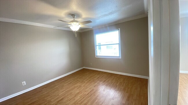Building Photo - 1BD/1BA Apartment off Curry Ford in Henley...