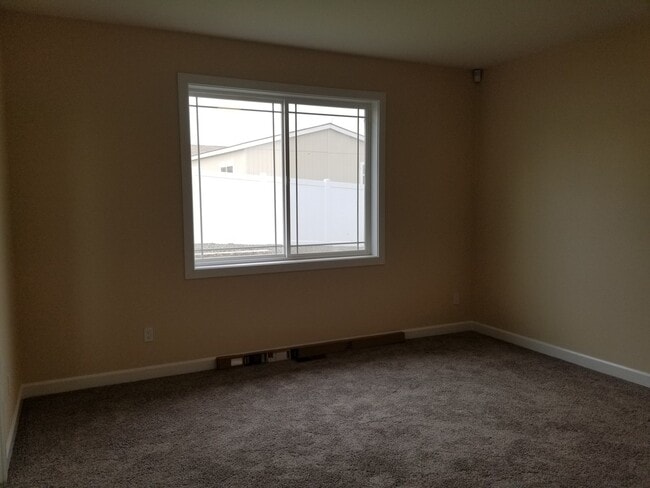 Building Photo - Occupied, do not disturb tenants. West Valley 3 bedroom 2.5 bath plus an office,  custom built re...