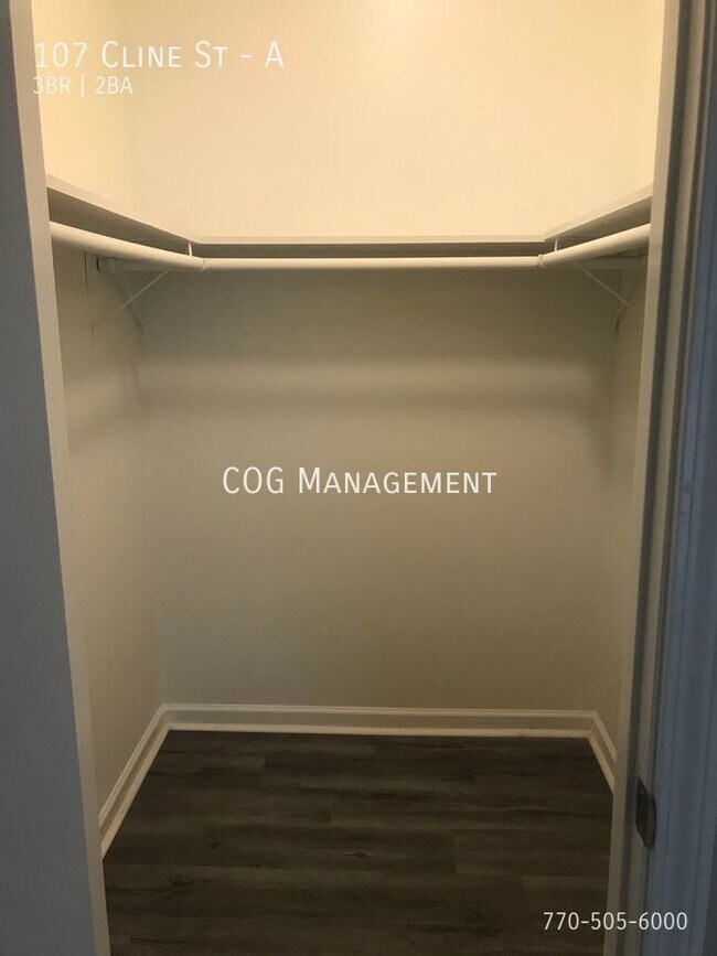 Building Photo - 3 bedroom 2 bath duplex in Adairsville