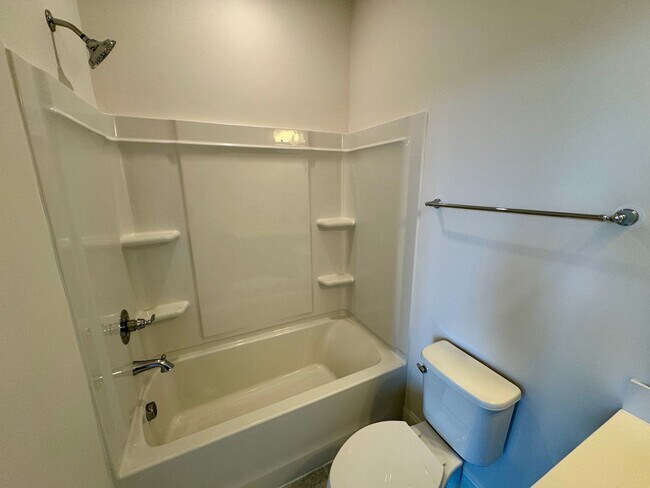 Building Photo - Brand New 3BR/3.5 Bath Townhouse in South ...