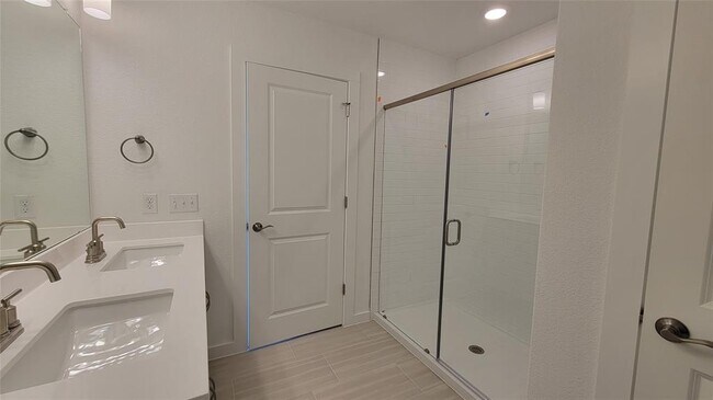 Building Photo - 440 Bristlecone Bend