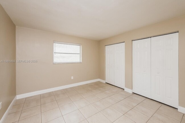 Building Photo - 8469 Windsor Dr