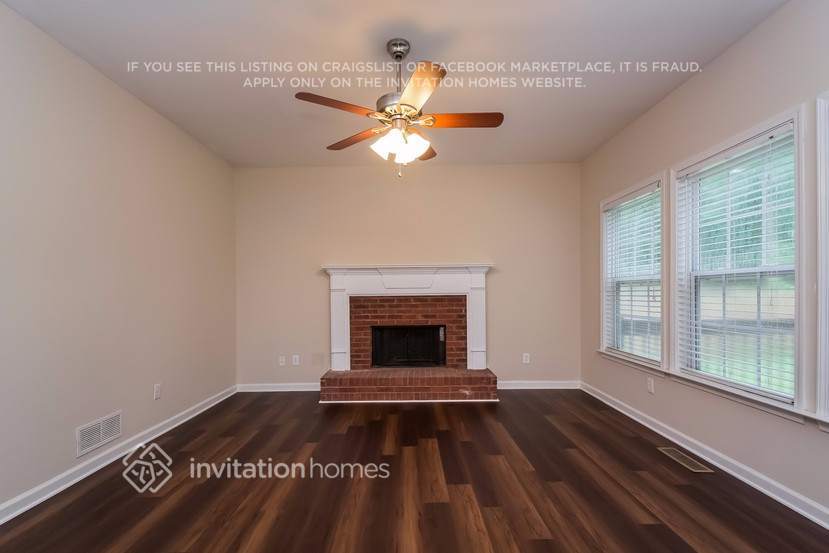 Building Photo - 5171 Silhouette Ln SW