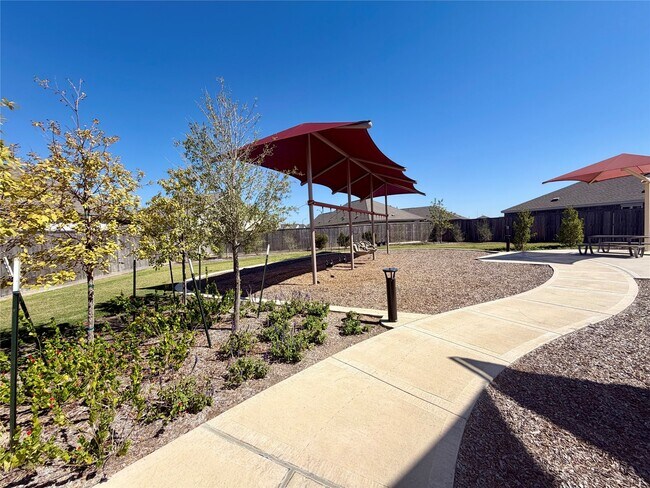 Building Photo - 28722 Bottom Grass Trl