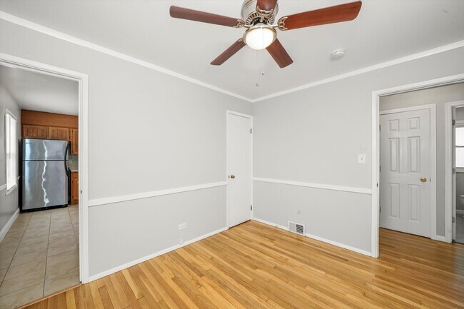 Building Photo - Charming Ranch-Style Home with New Windows...