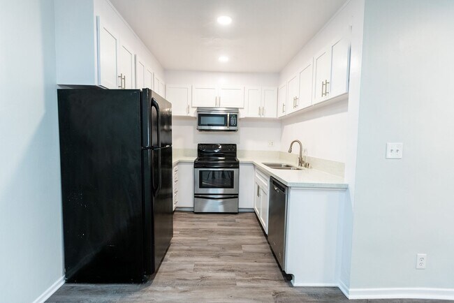 Interior Photo - 7244 Hillside Ave