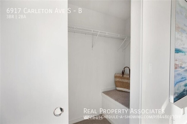 Building Photo - 6917 Carleton Ave S