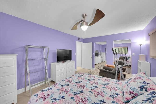 Building Photo - 9369 S Belfort Cir