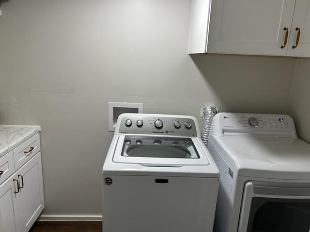 Building Photo - 900 W Chestnut St