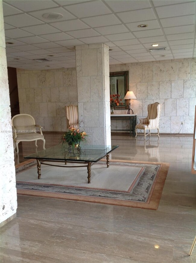 Building Photo - 1950 S Ocean Dr