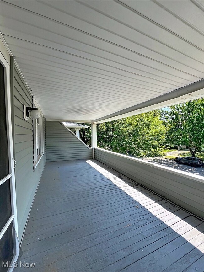 Building Photo - 2683 Hampshire Rd