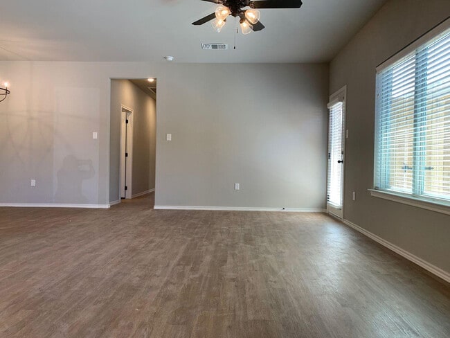 Building Photo - 1223 Preston Trails