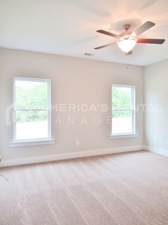 Building Photo - Home for Rent in Tuscaloosa... Available t...