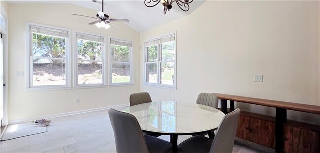 Building Photo - 2850 Millwater Crossing NE