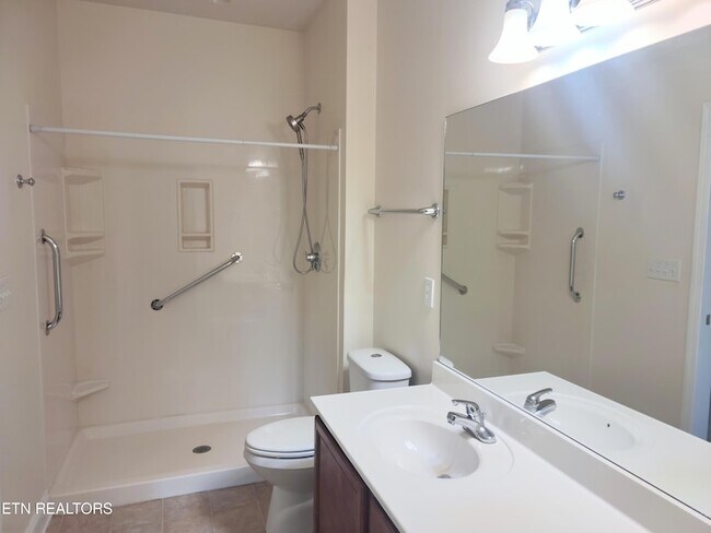Building Photo - 155 Hatleyberry St