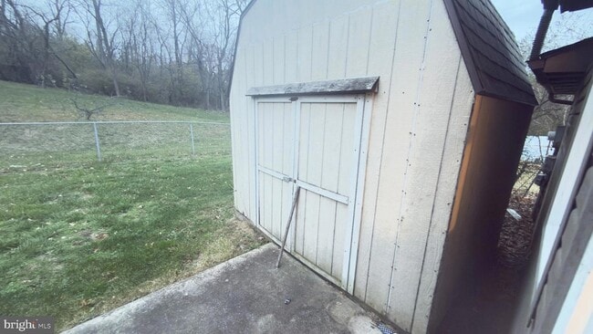 Building Photo - 3748 Tudor Dr