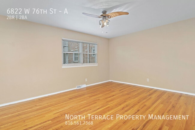 Building Photo - 2BR 2B with W/D and Hardwood Floors