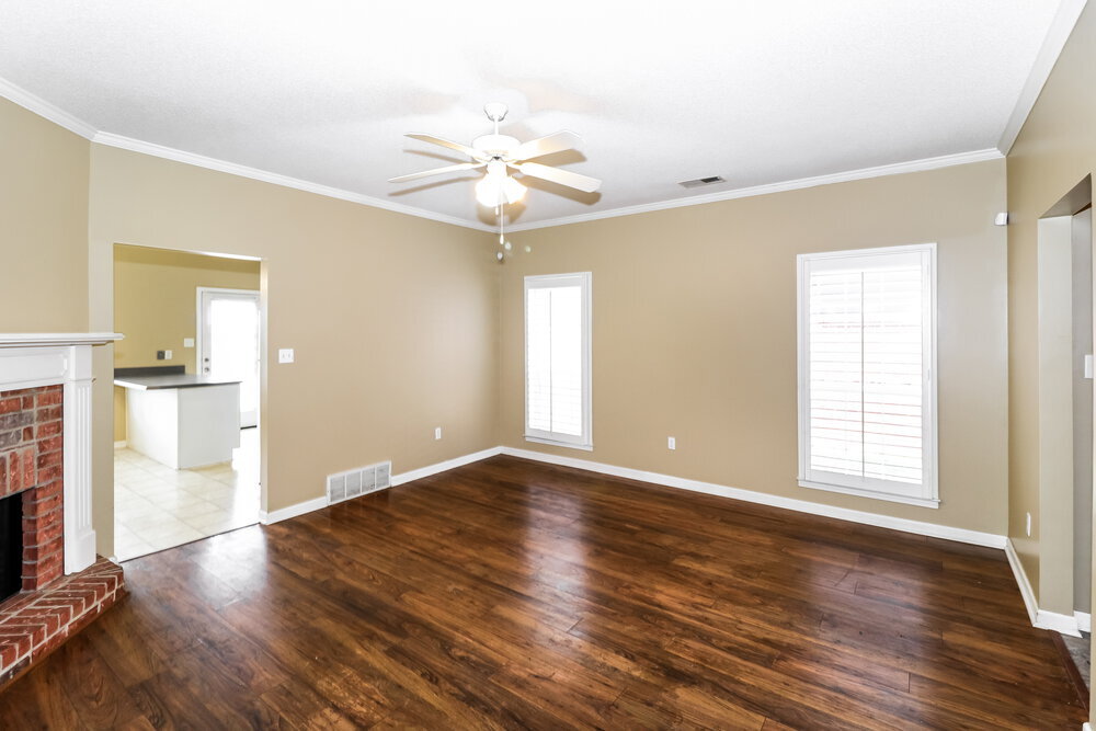 Building Photo - 8705 Eagle View Dr
