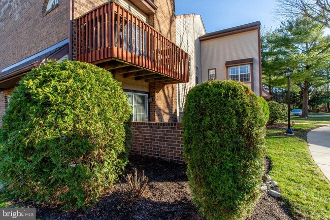 Building Photo - 33 Dogwood Ln