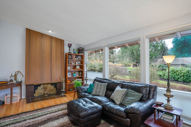 Building Photo - 2404 182nd Ave NE