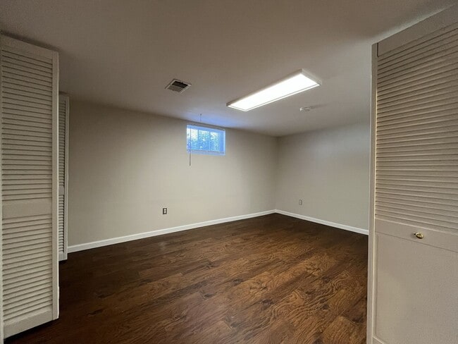 Building Photo - Bright and Welcoming Home with Modern Kitchen, Expansive Backyard & Flexible Living Space