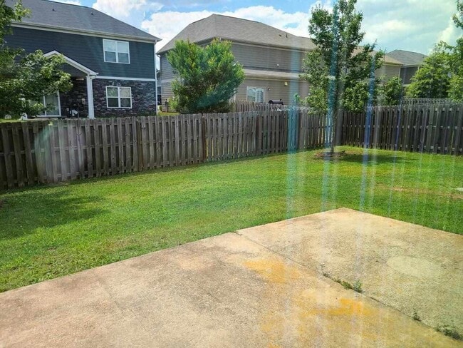 Building Photo - 7327 San Vista Dr