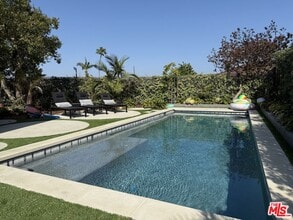 Building Photo - 4587 Don Felipe Dr