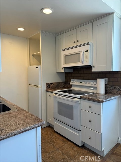 Building Photo - 230 Linden Ave