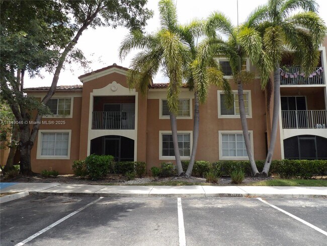 Building Photo - 4828 N State Rd 7
