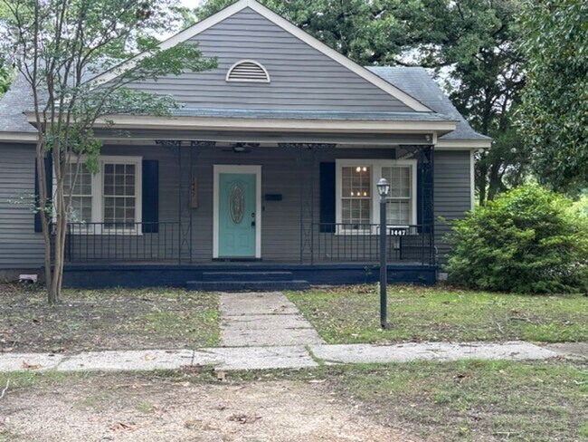Building Photo - 1447 21st St