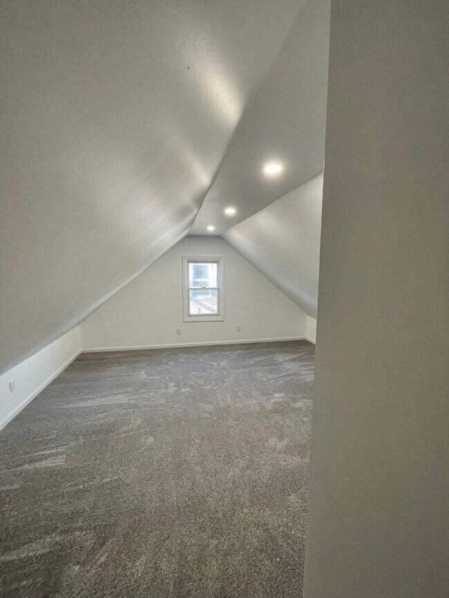 Building Photo - 3791 W 210th St