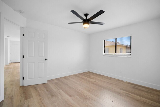 Building Photo - ****SPECIAL 2 WEEKS FREE****  Move-In Ready Cape Coral Home – Newly Remodeled Interior