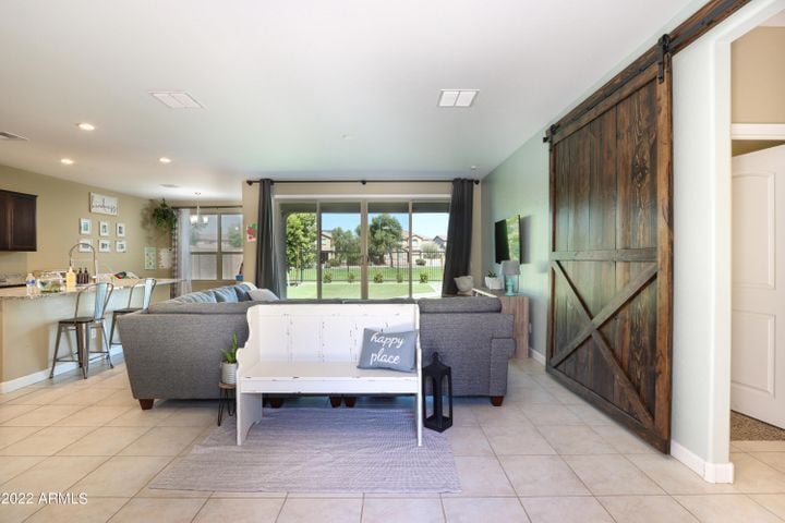Family/Great room - 18451 N Crestview Ln