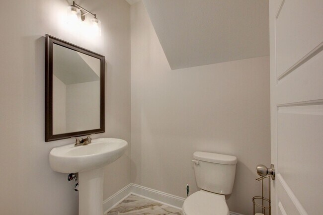 Building Photo - 381 Galway Dr