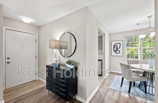 Building Photo - 2050 N Calvert St