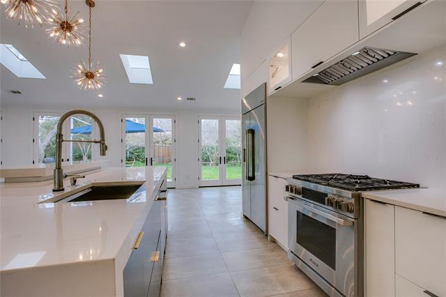 Building Photo - 2045 Marydale Rd