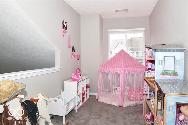 Building Photo - 8362 Enclave Blvd