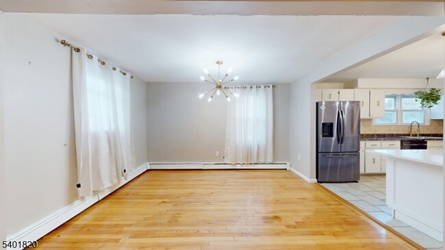 Building Photo - 40 Howard St