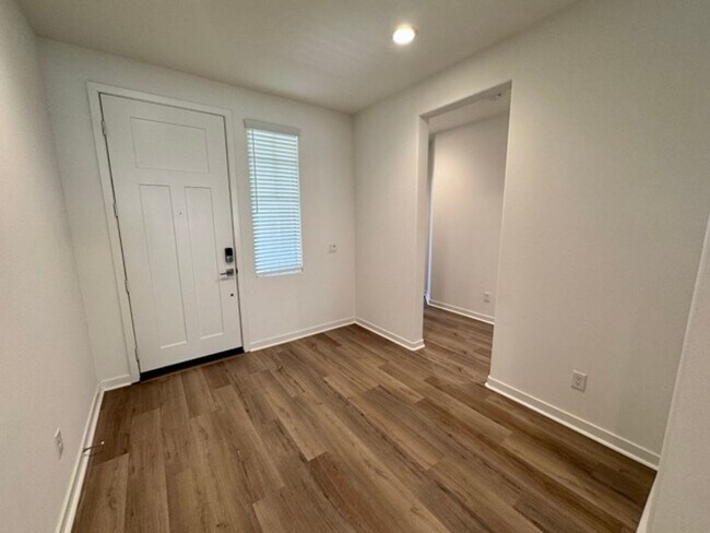 Building Photo - COMING SOON! Beautiful 4 bedroom Single St...