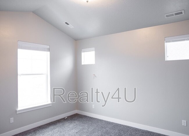 Building Photo - 501 N 360 W