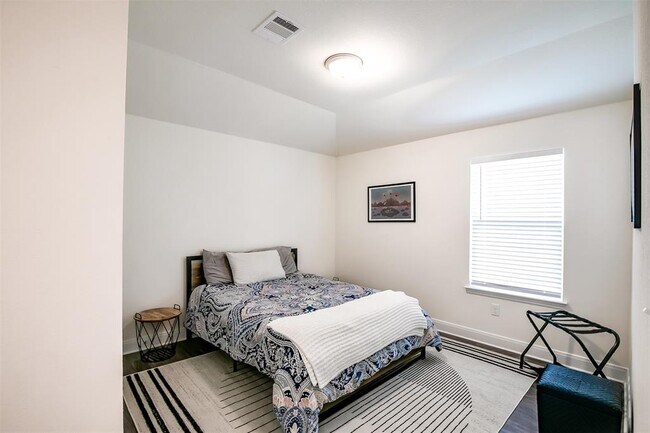 Building Photo - 7616 Groundhog Wy