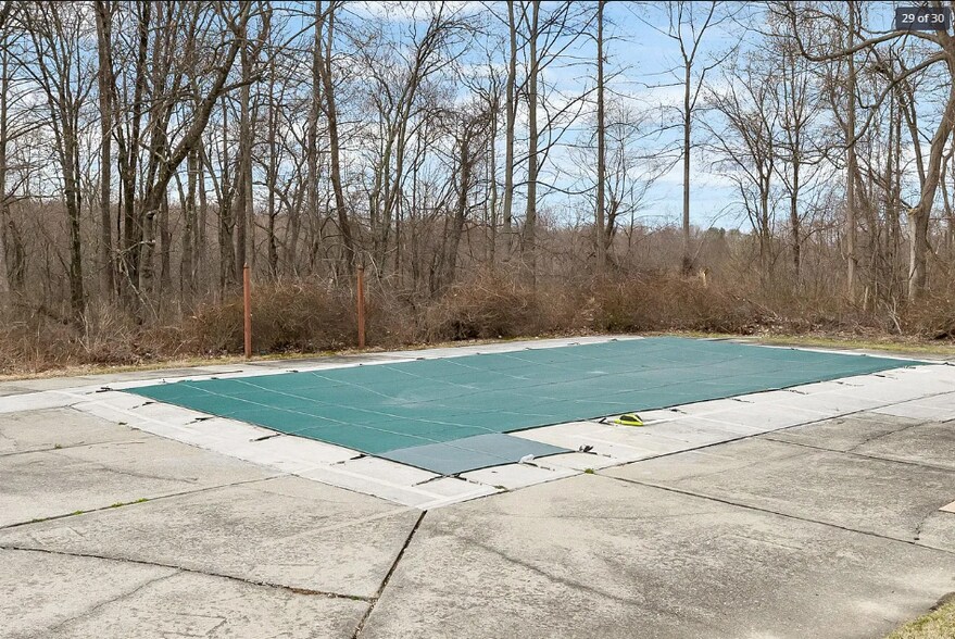 Building Photo - 41 Whisconier Vlg