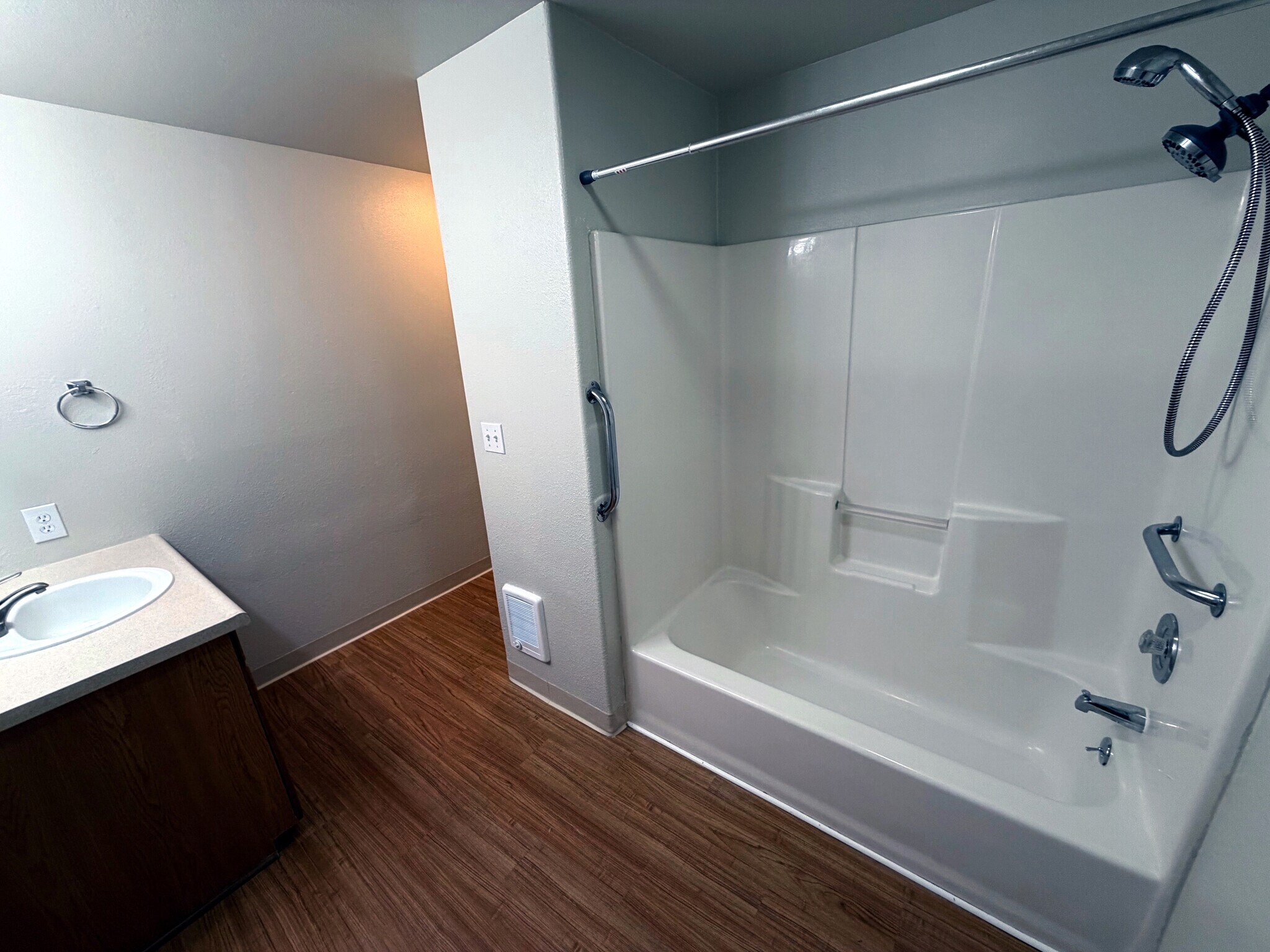 Building Photo - 1047 8th Ave