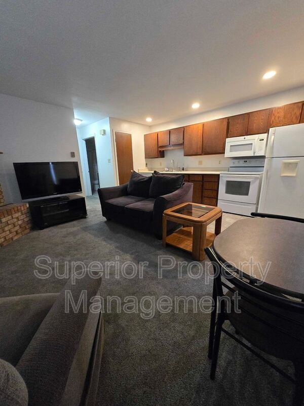 Building Photo - 4950 King Arthur Way