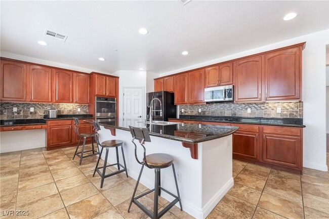 Building Photo - 9592 Staff Ln