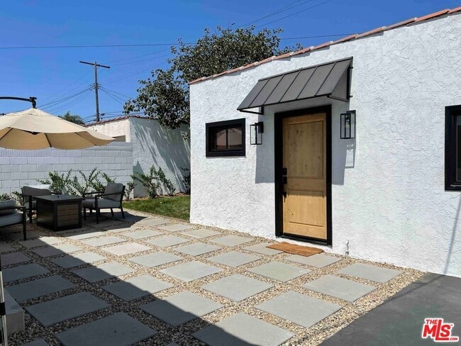 Primary Photo - 4313 W 59th St
