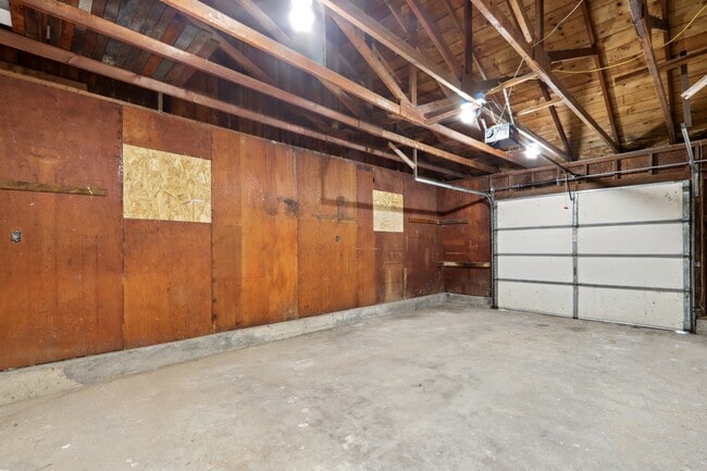 Building Photo - 714 Bethume Ct