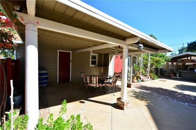 Building Photo - 14320 La Cuarta St