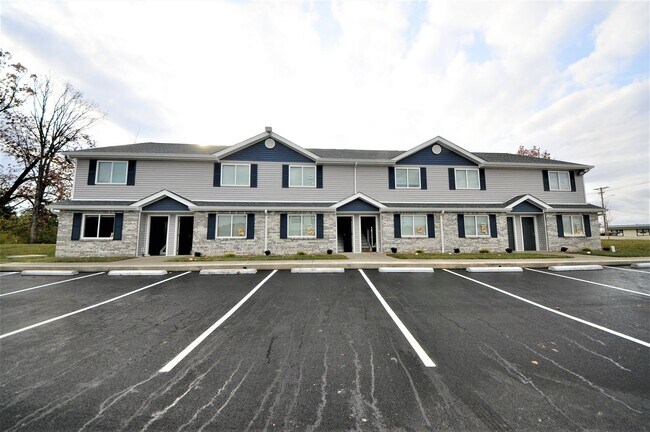 Building Photo - 210 Arlington Way